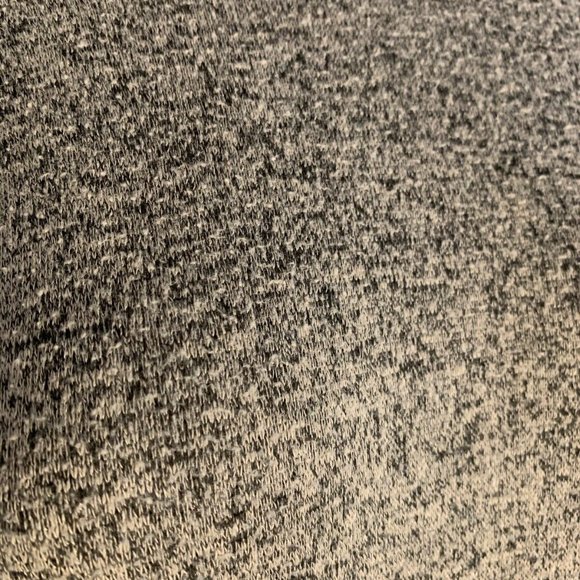 Free Kisses SZ M Lightweight Hoodie Sweater Junior - Picture 6 of 6